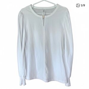 Classic White Long Sleeve Blouse With Smocked Cuffs Keyhole Neck Women’s Medium